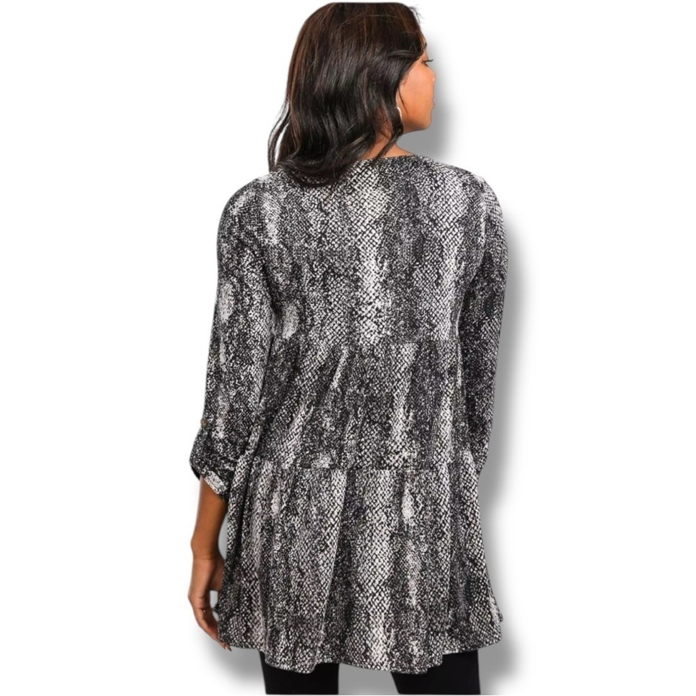 Kenedik Black/White/Gray Scoop Neck Relaxed Tiered 3/4 Sleeve Tunic/Mini Dress - Picture 2 of 16